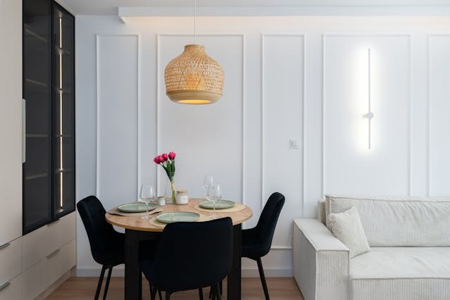 Amenajare Living Mic si Ingust - Delimiteaza Spatiile Subtil